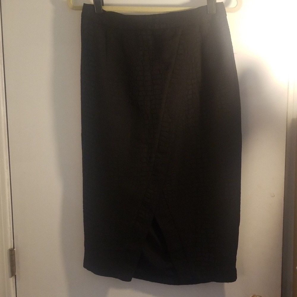 Jennifer Lopez  form fitting skirt (102)